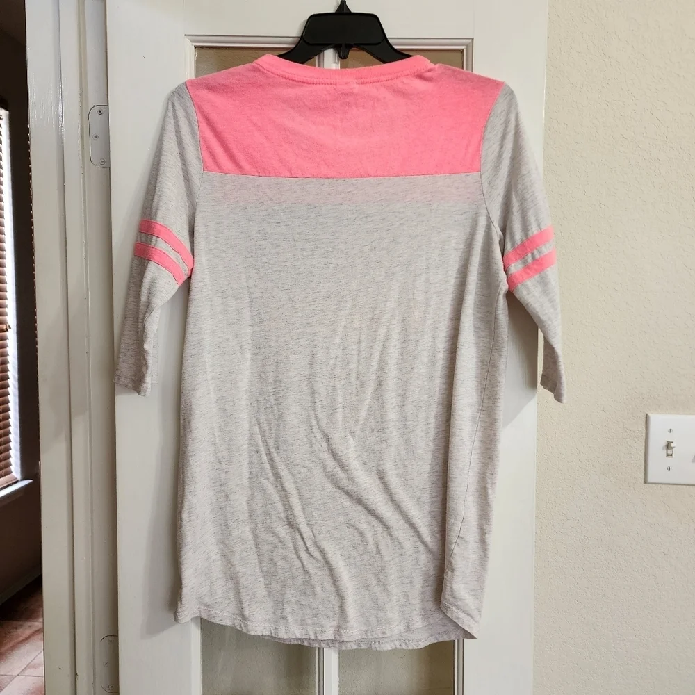 Victoria’s Secret PINK Snuggle Is Real Sleep Shirt Large Gray 3/4 Sleeve Lounge